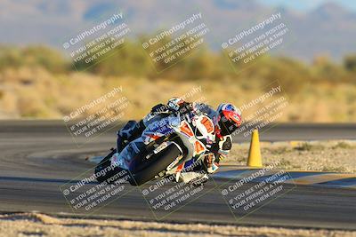 media/Nov-17-2024-CVMA (Sun) [[1fec520723]]/Race 18-Supersport Middleweight/